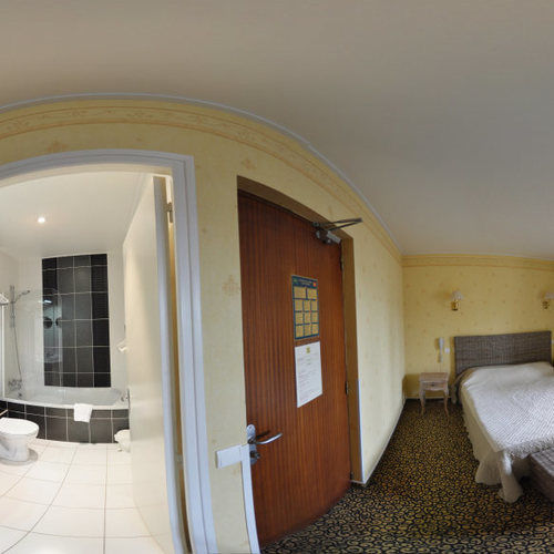 Hotel Logis Le Bretagne 2*