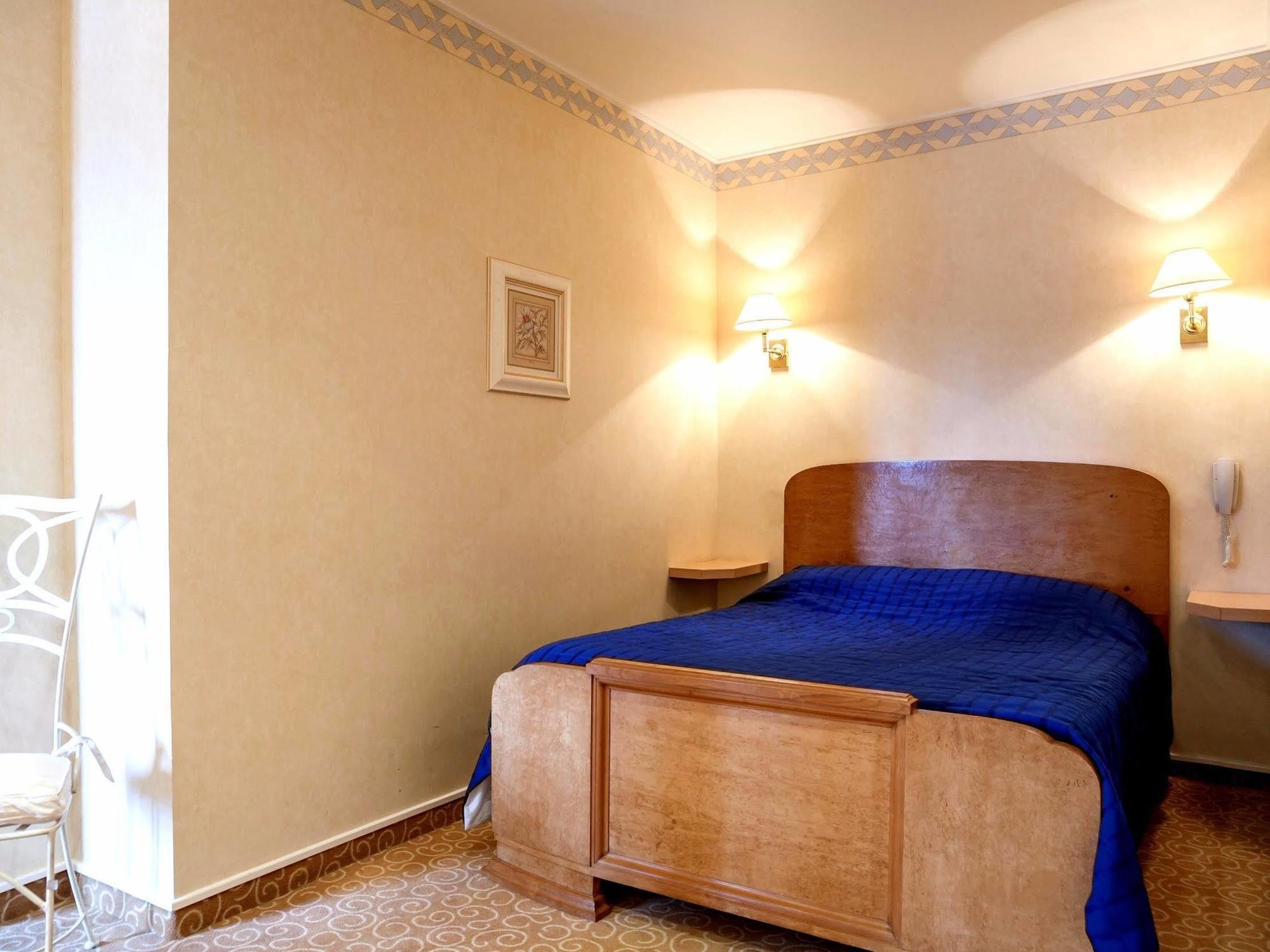Hotel Logis Le Bretagne
